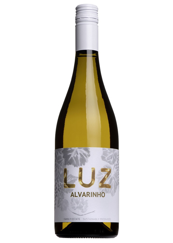 2022 Luz Alvarinho, Vinho Verde, Carneiro Family Wines